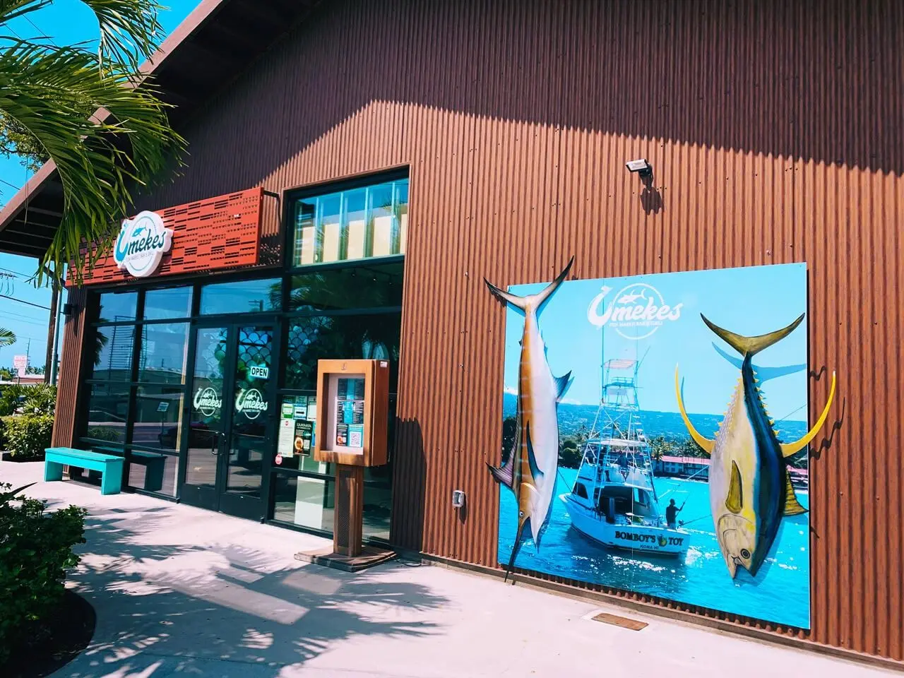 The Umekes Kona storefront with its ahi and marlin mural